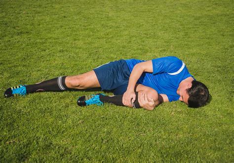 Futbolcularda Yaralanma Önleme ve Rehabilitasyon Teknikleri